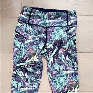 lululemon printed cropped leggings